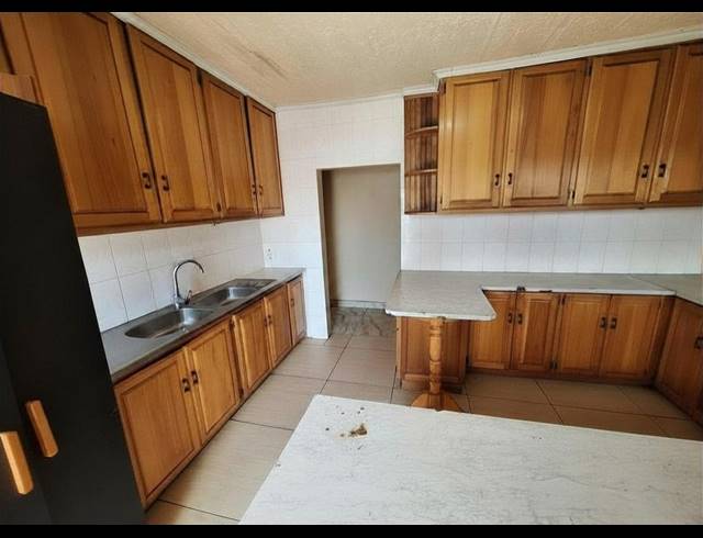3 BEDROOM HOUSE FOR SALE IN VANDERBIJLPARK CW 1